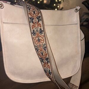Large Elegant White Shoulder Bag with Patterned Strap